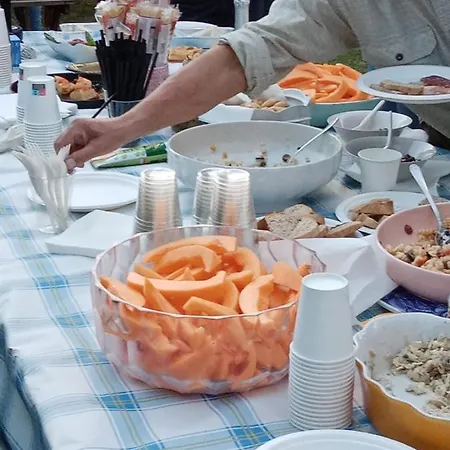 Notte Rosa & Relax Pensión *